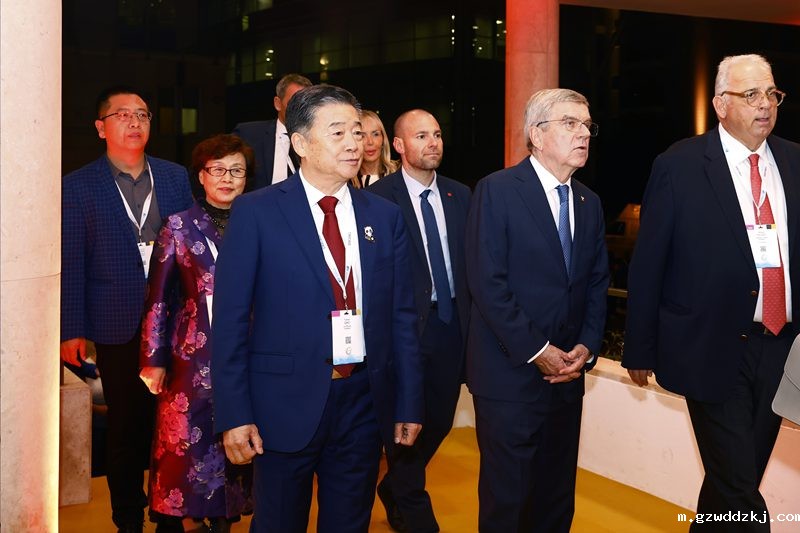 霜发不碍凌云志  台球向奥梦飞扬——专访乔氏台球集团创始人、董事长兼CEO乔元栩